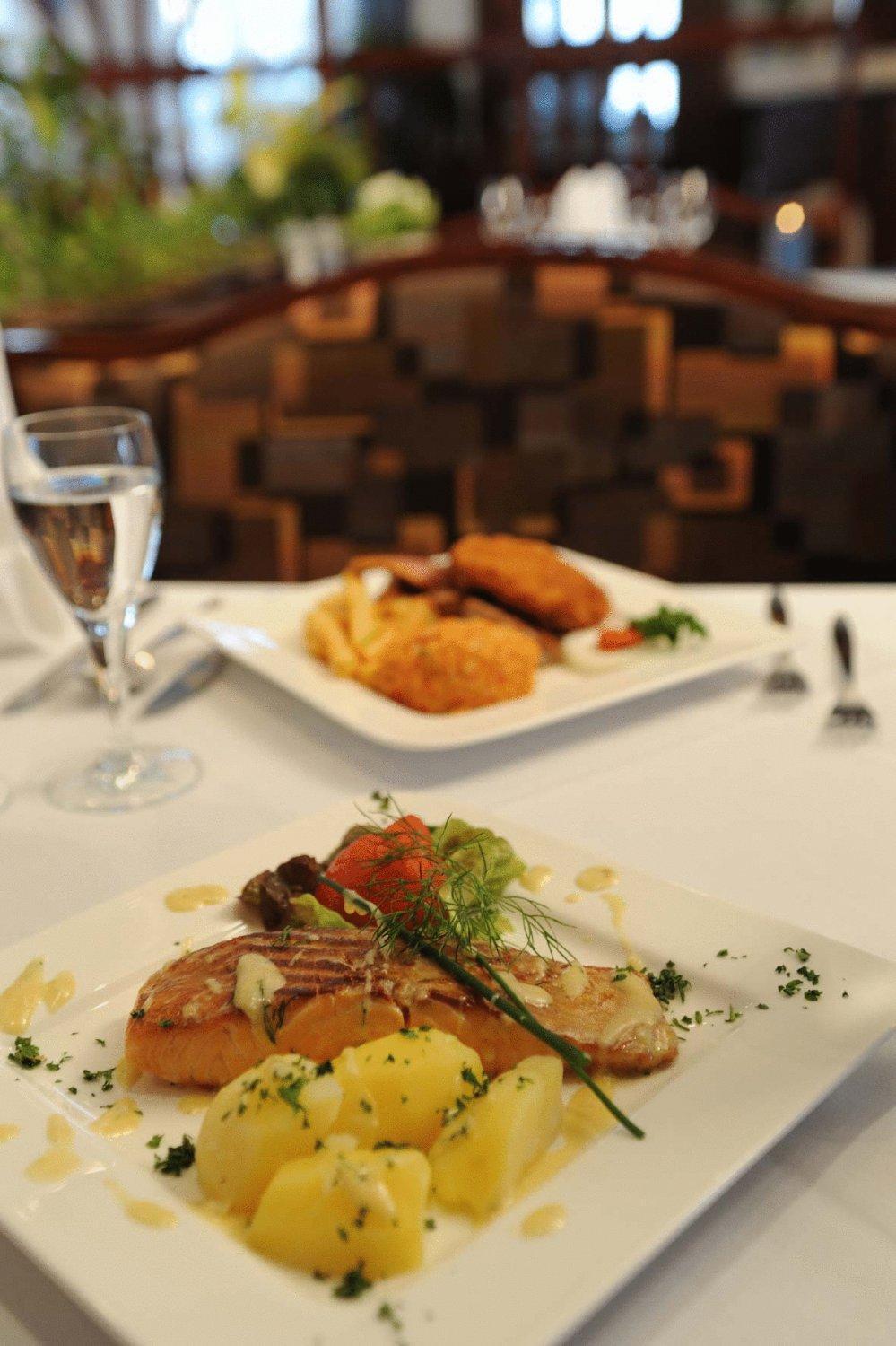 Hotel & Restaurant Hugenottengarten Фридрихсдорф Екстериор снимка